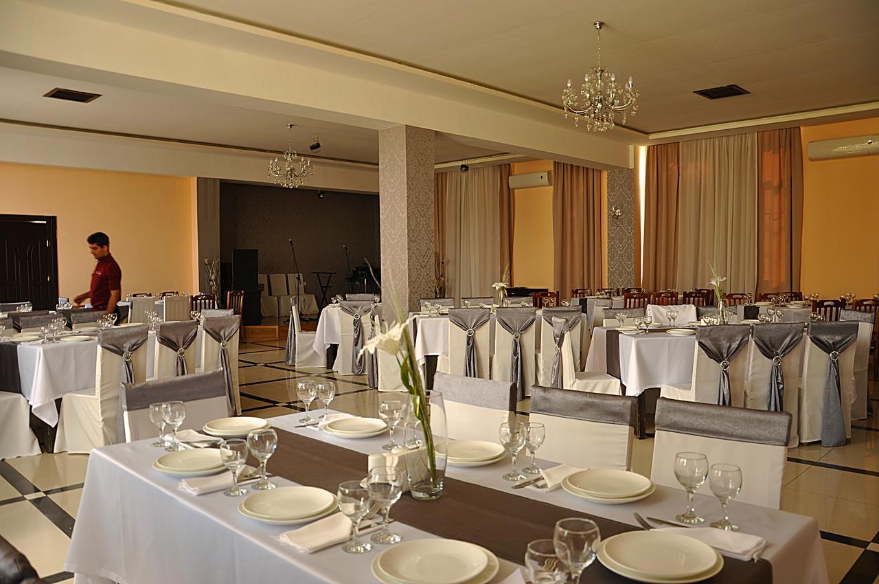 Grand Hotel Tiflis Exterior foto