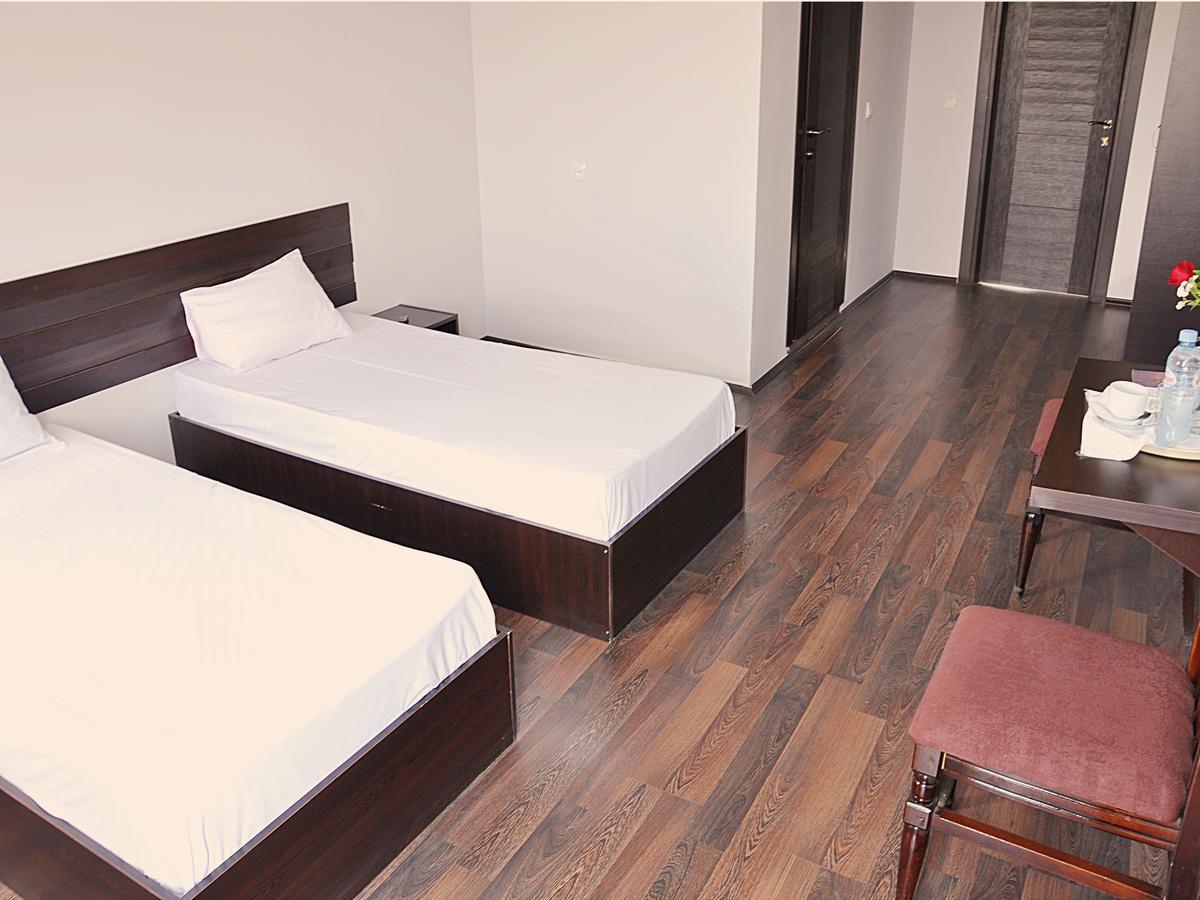 Grand Hotel Tiflis Exterior foto